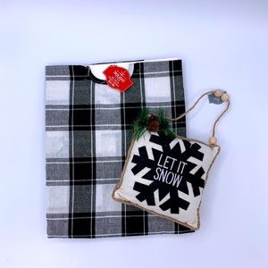 Christmas Tree Skirt and Door Pillow